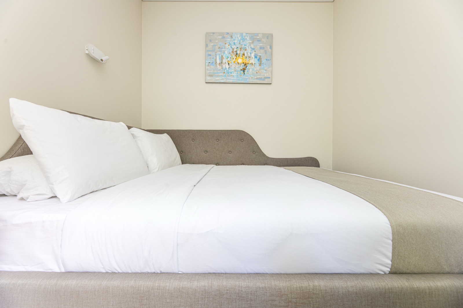 Keturvietis Lux Premium